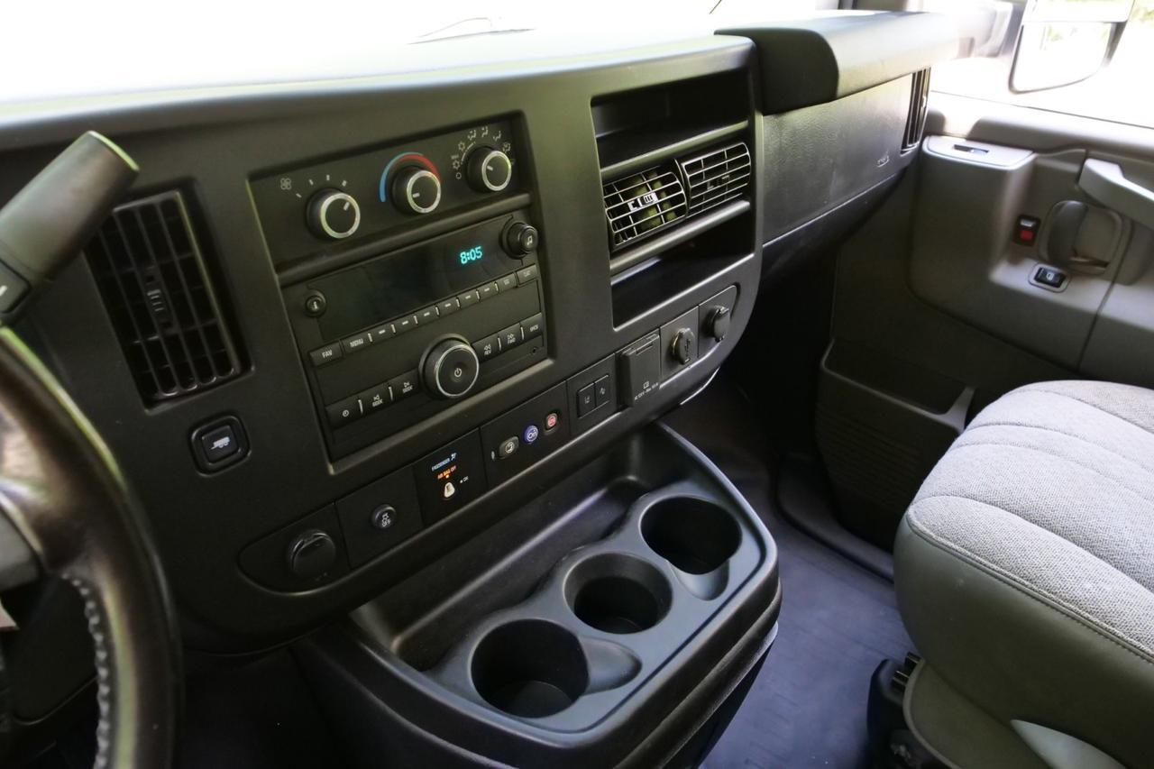 2021 Chevrolet Express 4500 Utilimaster Utilivan / DRW / 18FT Box / Foldable Shelving! Lincolnton NC