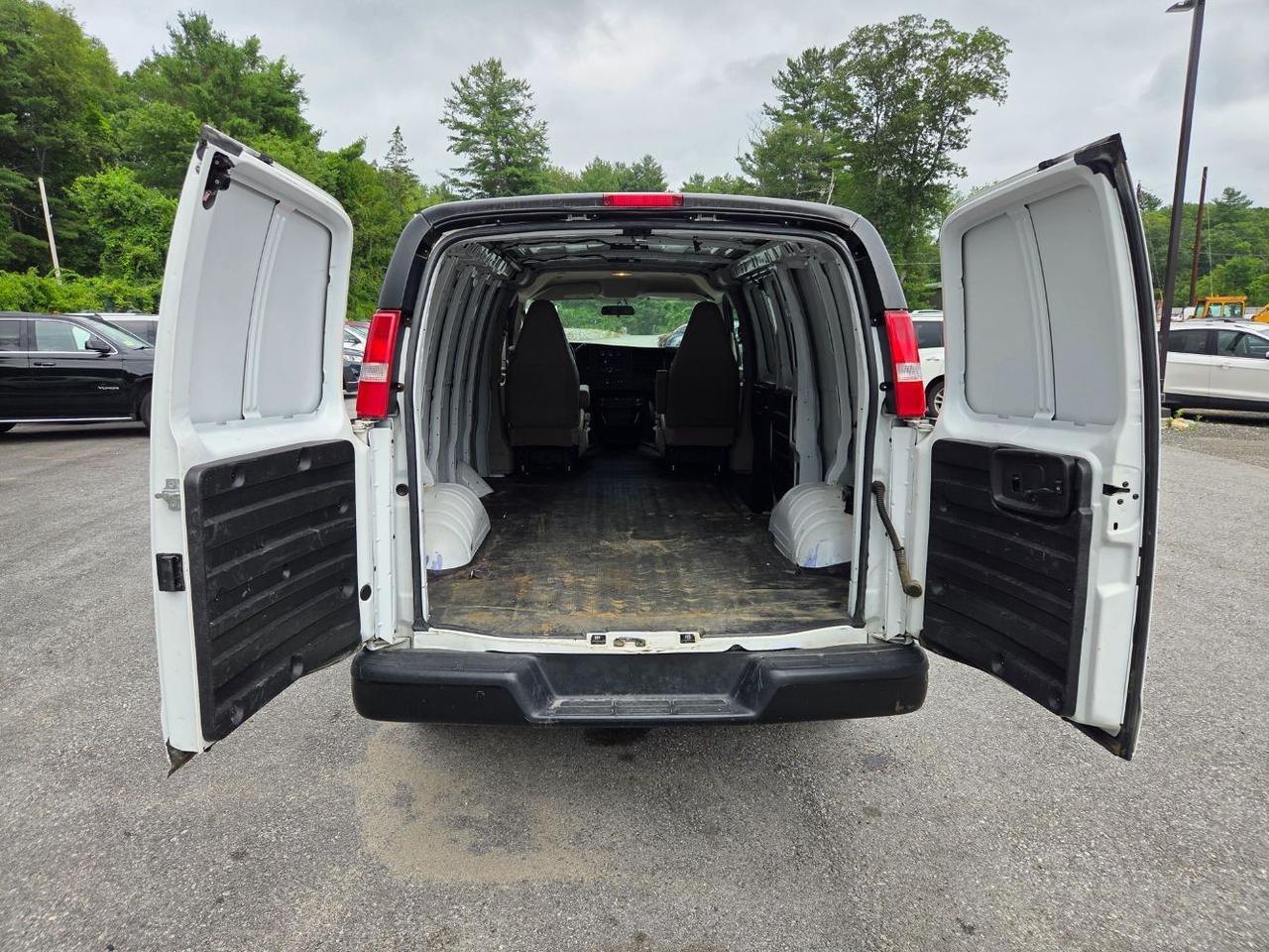 2021 Chevrolet Express Cargo RWD 2500 Regular Wheelbase WT Charlton MA