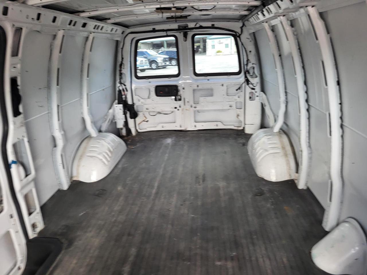 2021 Chevrolet Express Cargo Van RWD 2500 155 Beeville TX