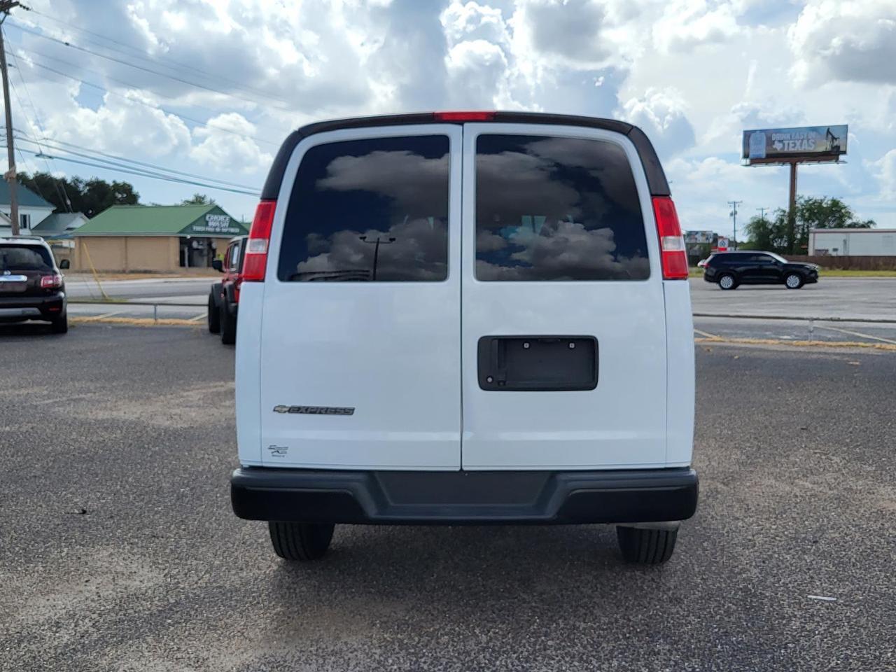 2021 Chevrolet Express Cargo Van RWD 2500 155 Beeville TX