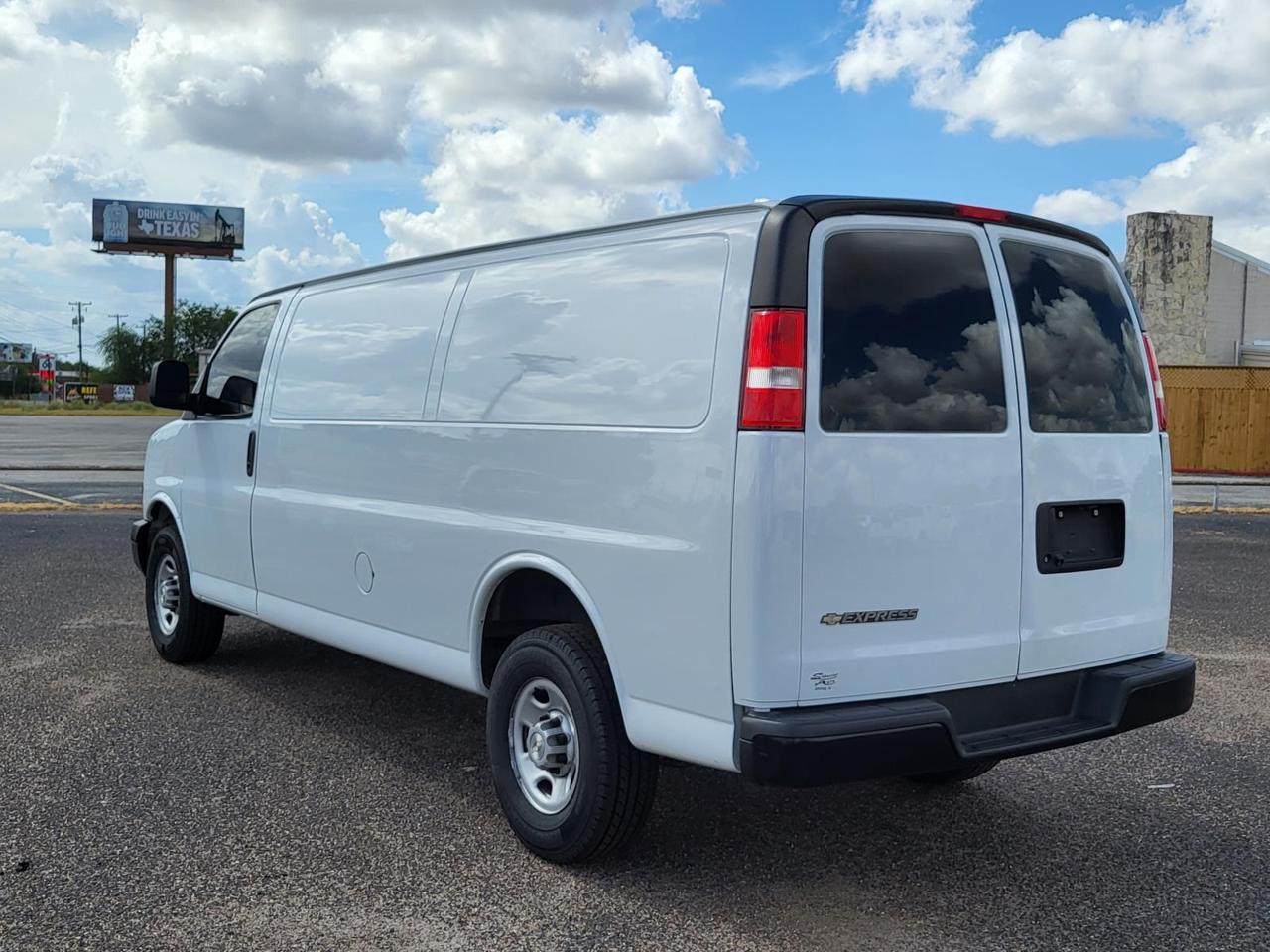 2021 Chevrolet Express Cargo Van RWD 2500 155 Beeville TX