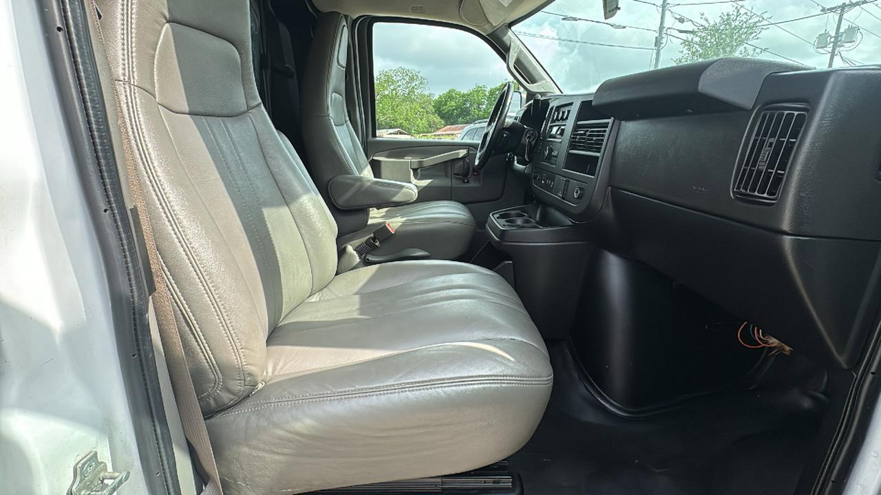2021 Chevrolet Express Cargo Van Work Van New Braunfels TX