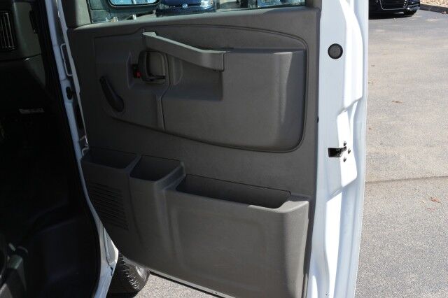 2021 Chevrolet Express Commercial Box Truck Lift Gate  Knoxville TN