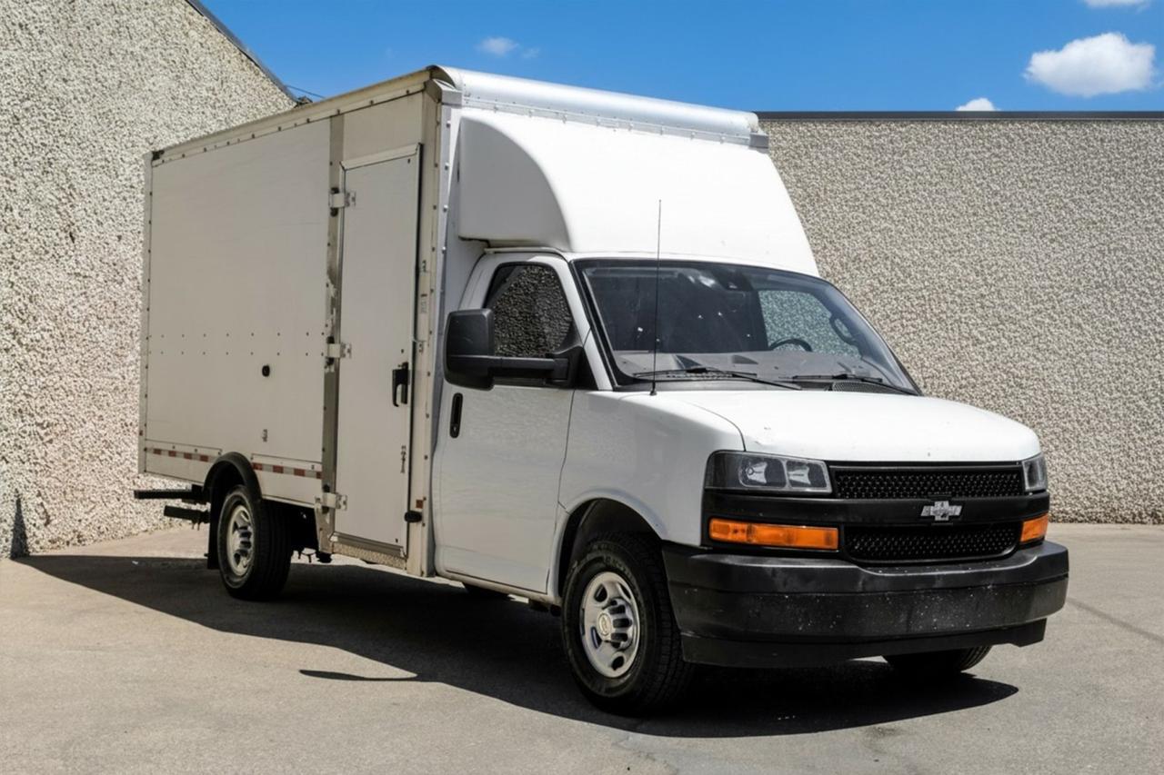 2021 Chevrolet Express Commercial Cutaway Farmers Branch TX