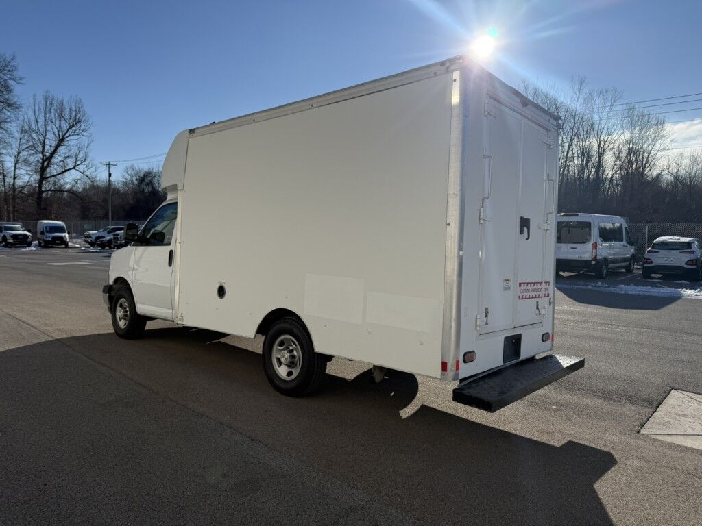 2021 Chevrolet Express Commercial Cutaway 3500 Van 139 Maumee OH