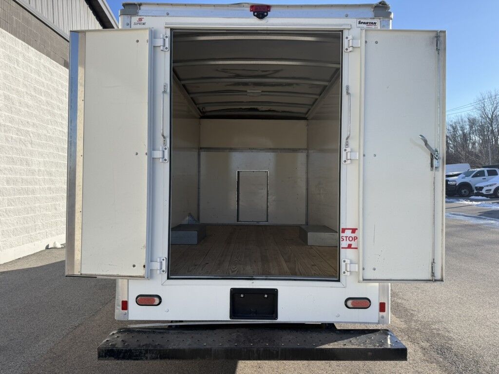 2021 Chevrolet Express Commercial Cutaway 3500 Van 139 Maumee OH