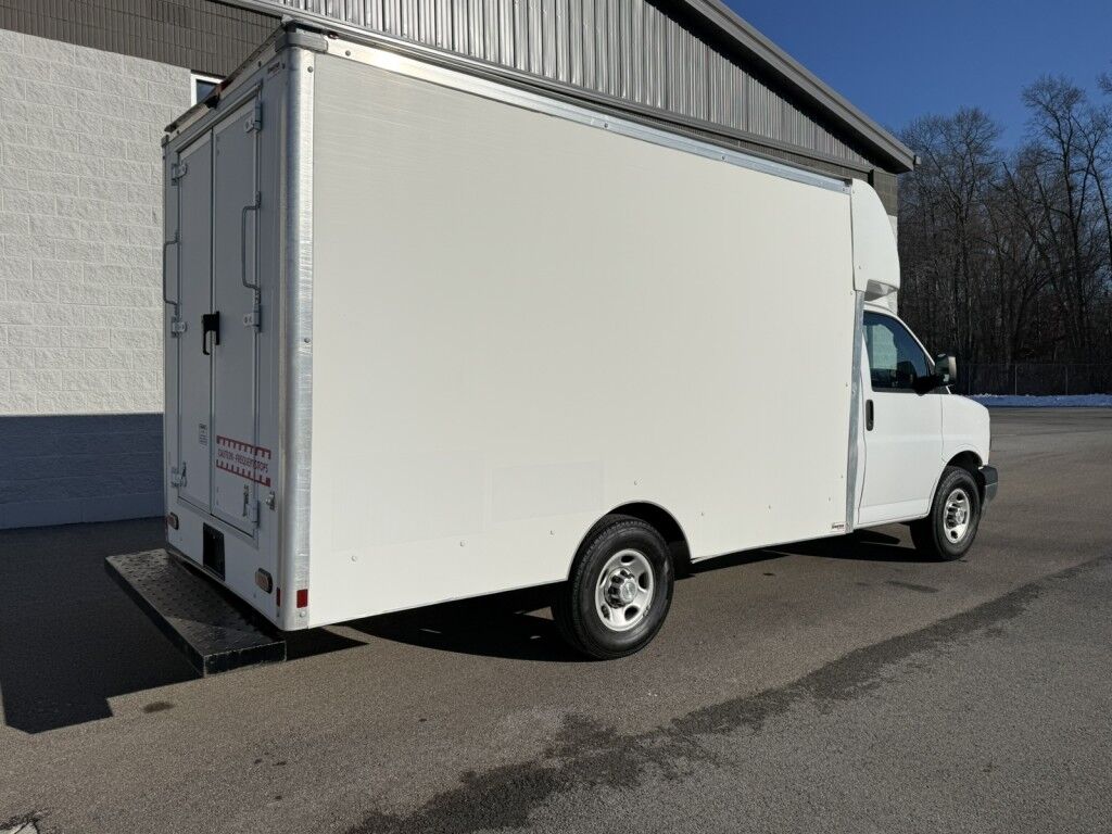 2021 Chevrolet Express Commercial Cutaway 3500 Van 139 Maumee OH