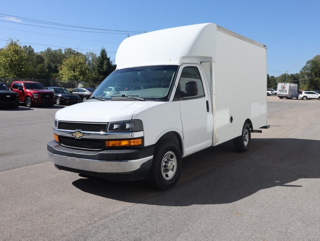 2021 Chevrolet Express Commercial Cutaway 3500 Van Maumee OH