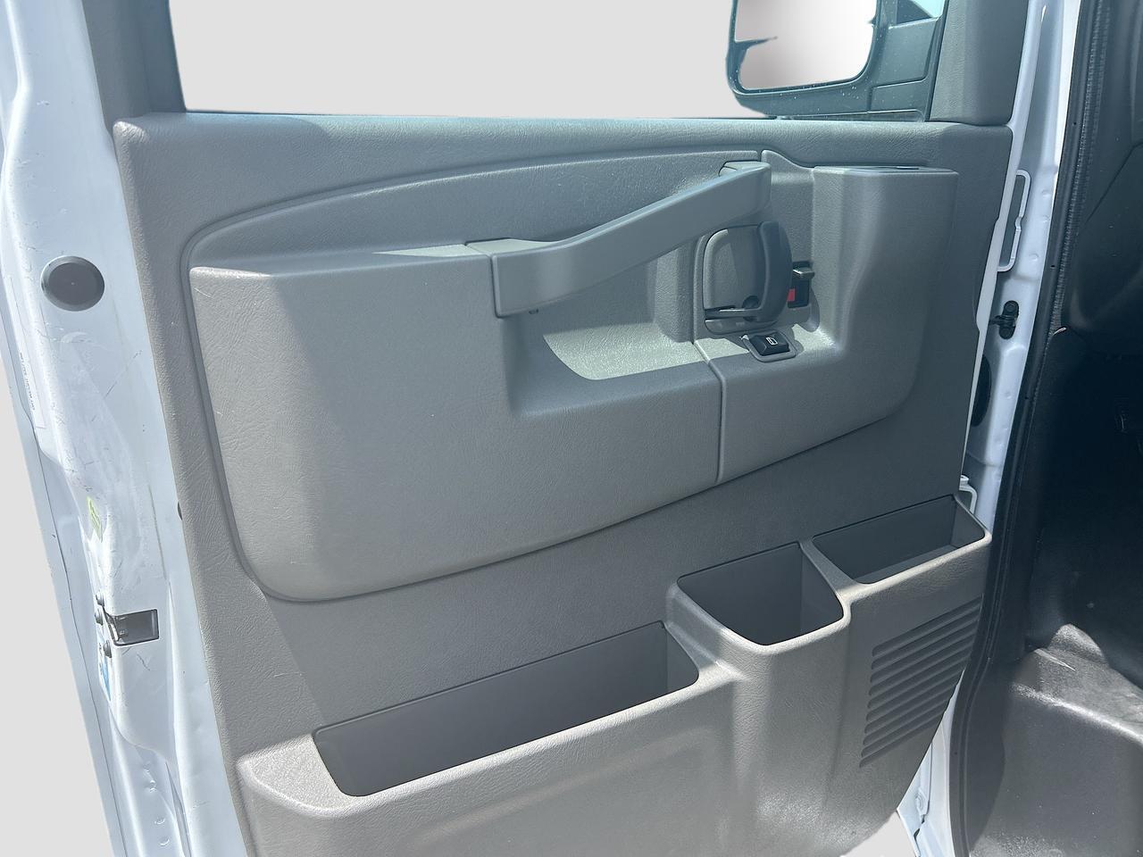 2021 Chevrolet Express Commercial Cutaway 3500 Van Venice FL