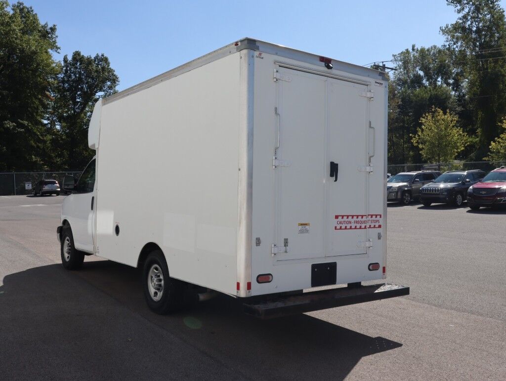 2021 Chevrolet Express Commercial Cutaway 3500 Van w/6.6L V8/12 ft Box Maumee OH