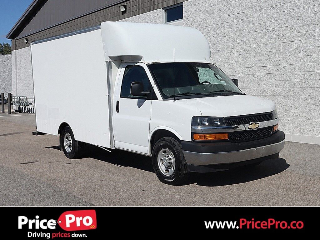 2021 Chevrolet Express Commercial Cutaway 3500 Van w/6.6L V8/12 ft Box Maumee OH