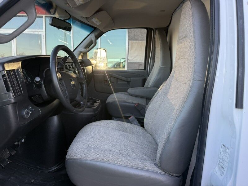 2021 Chevrolet Express G3500 Box Van 38k mi's Collinsville OK