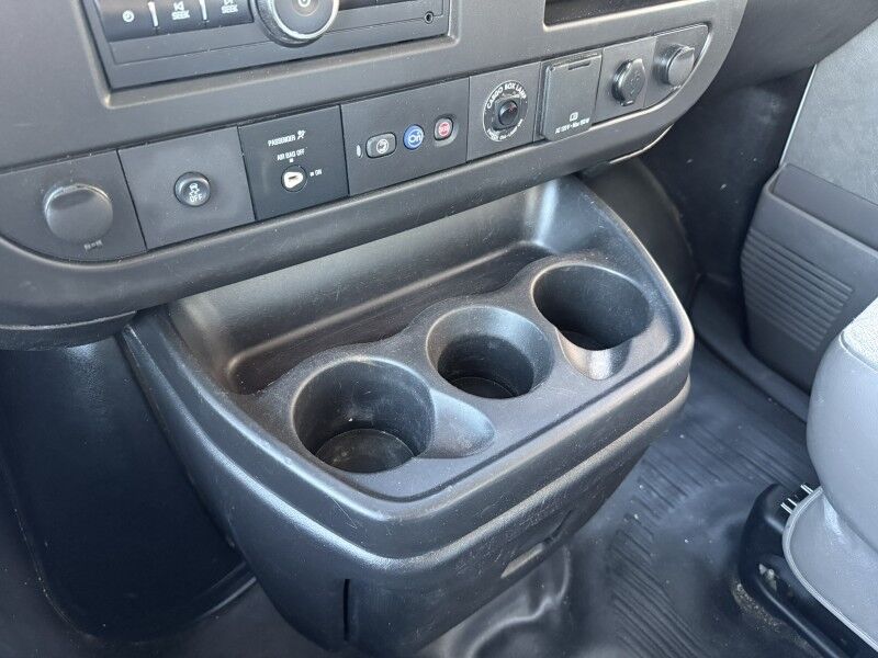 2021 Chevrolet Express G3500 Box Van 38k mi's Collinsville OK