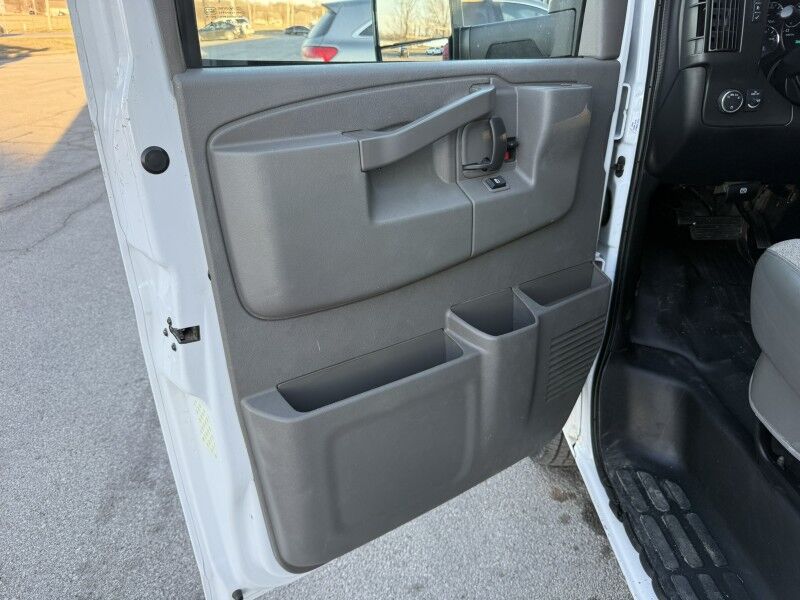 2021 Chevrolet Express G3500 Box Van 38k mi's Collinsville OK