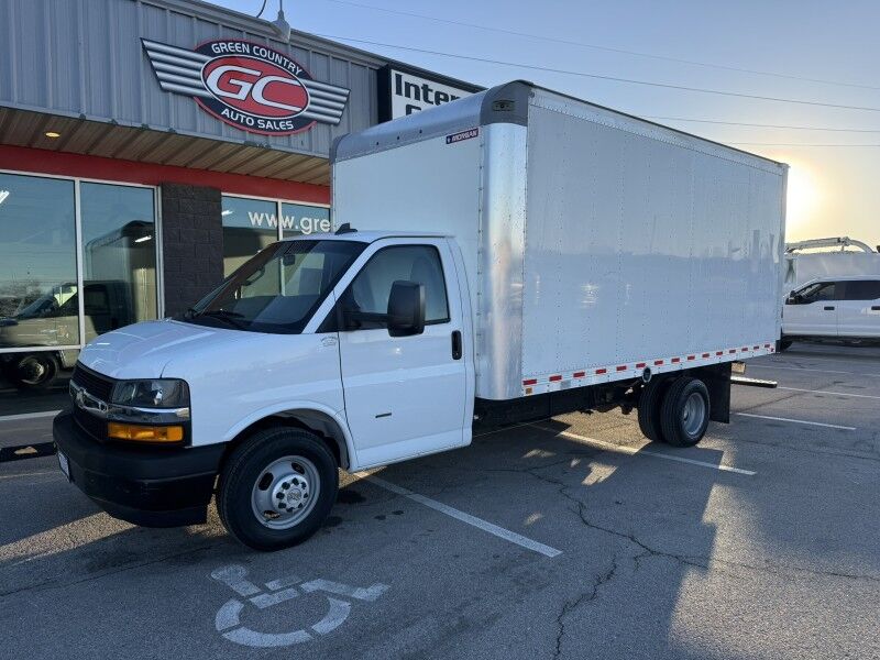 2021 Chevrolet Express G3500 Box Van 38k mi's Collinsville OK