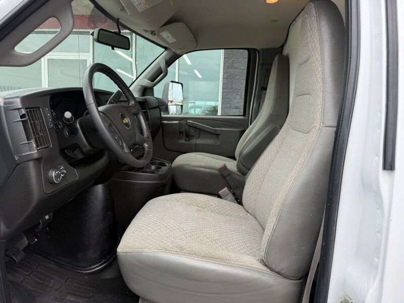 2021 Chevrolet Express G3500 Box Van 6.6L V8 42 Collinsville OK