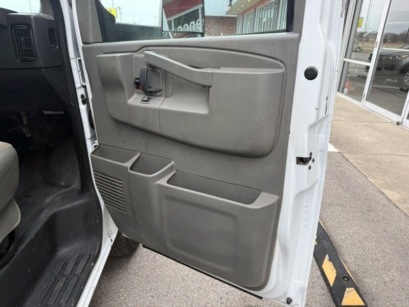 2021 Chevrolet Express G3500 Box Van 6.6L V8 42 Collinsville OK