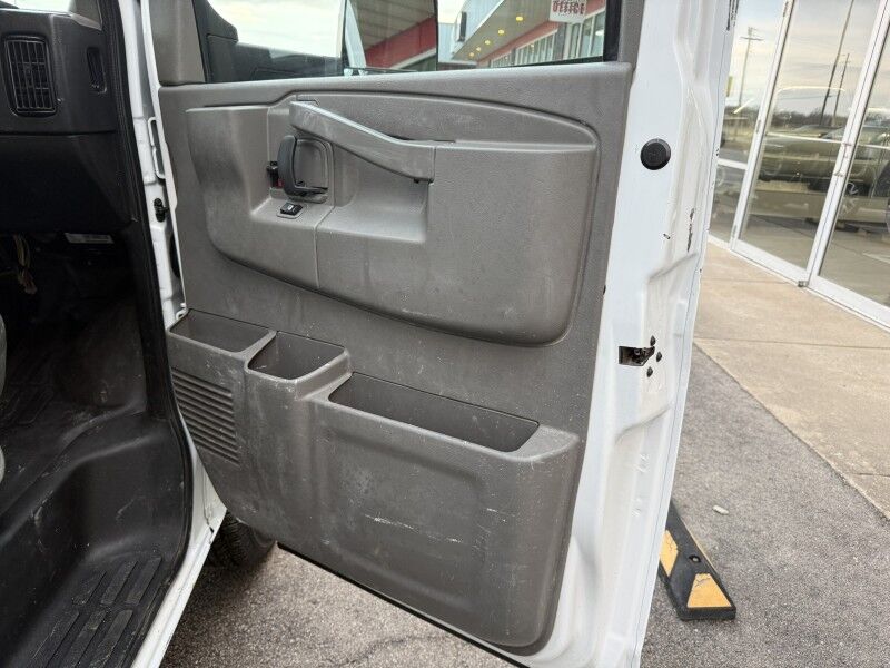 2021 Chevrolet Express G3500 Box Van 6.6L V8 42k mi's Collinsville OK
