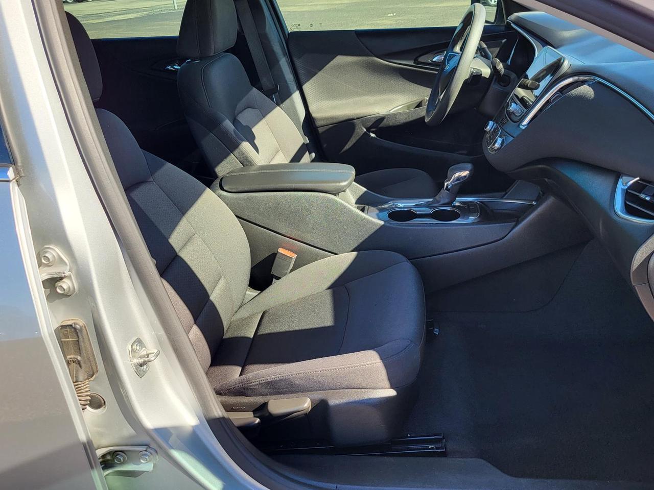 2021 Chevrolet Malibu 4dr Sdn LT Beeville TX