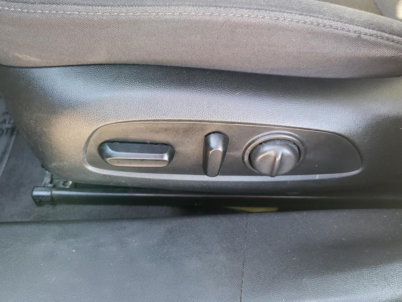 2021 Chevrolet Malibu 4dr Sdn LT Beeville TX