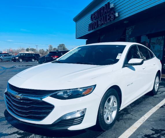 2021 Chevrolet Malibu FWD 1FL