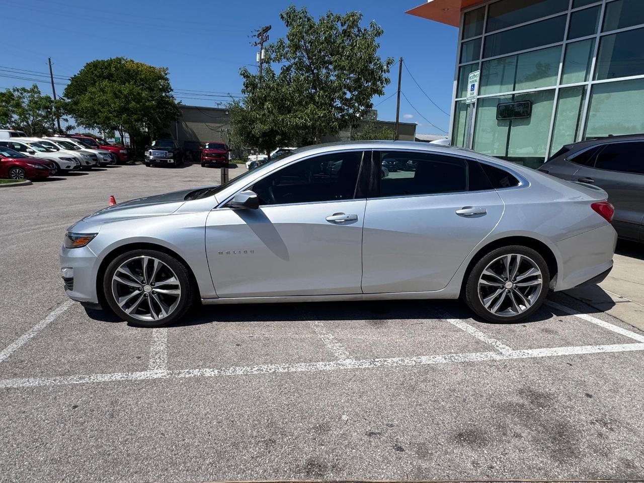 2021 Chevrolet Malibu FWD LT