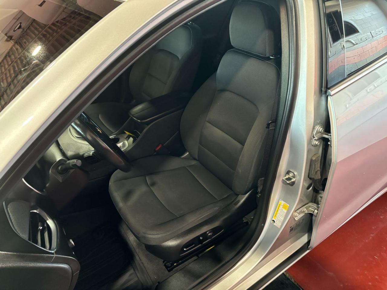 2021 Chevrolet Malibu FWD LT Franklin OH