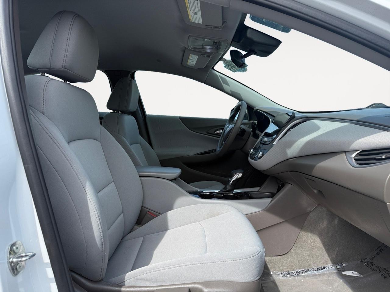 2021 Chevrolet Malibu LS, APPLE CARPLAY/ANDROID AUTO, BACKUP CAMERA, POWER MIRRORS, WIFI, NAVIGATION, LANE KEEP ASSIST, BLIND SPOT ALERT, ONLY 1 OWNER! Norfolk VA