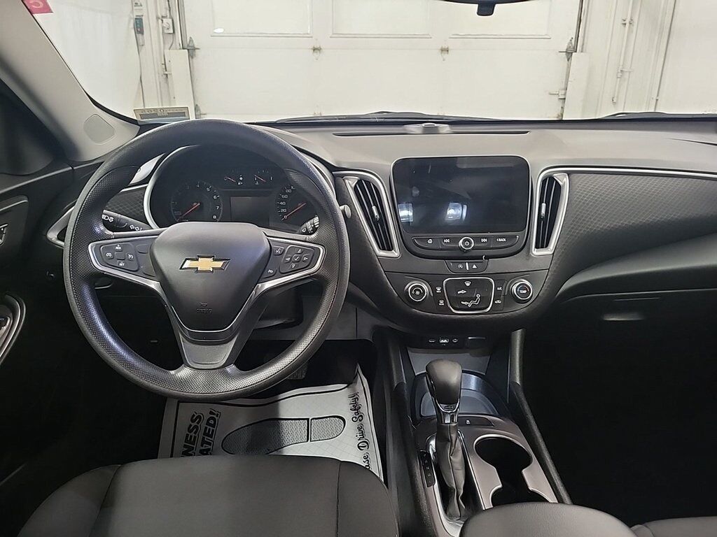 2021 Chevrolet Malibu LS Akron OH