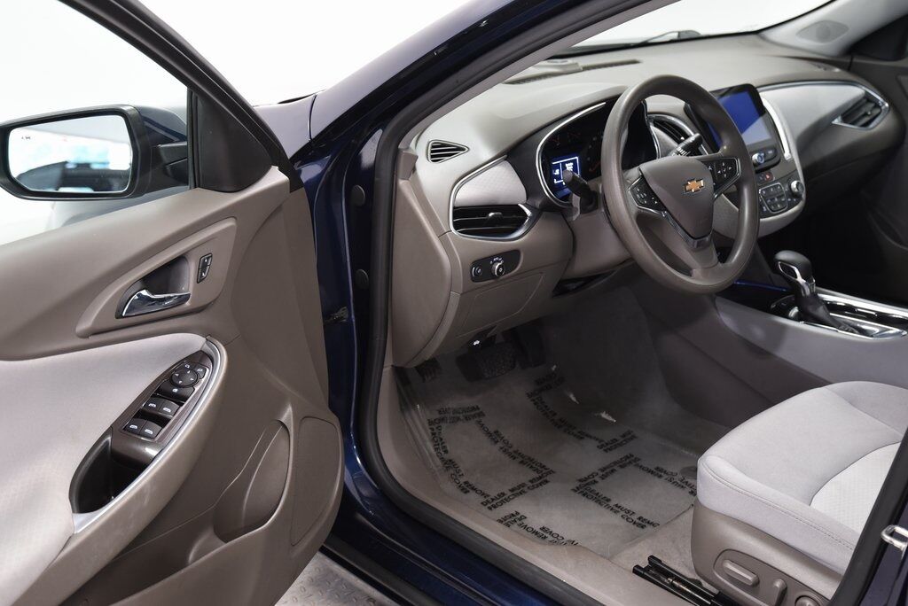 2021 Chevrolet Malibu LT Akron