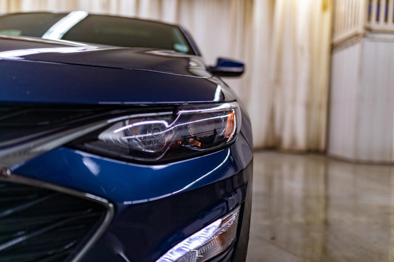 2021 Chevrolet Malibu LT Leather Roof BCam Red Deer AB