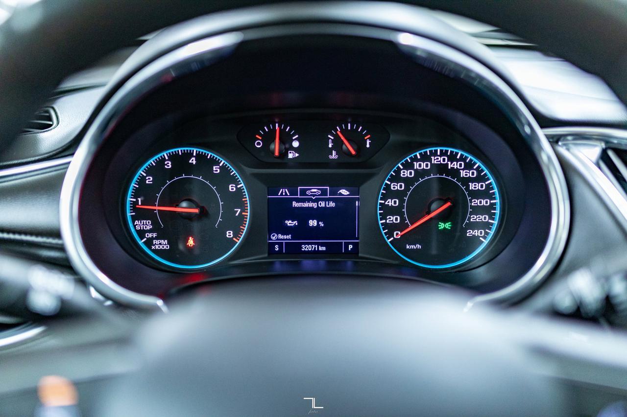 2021 Chevrolet Malibu LT Leather Roof BCam Red Deer AB