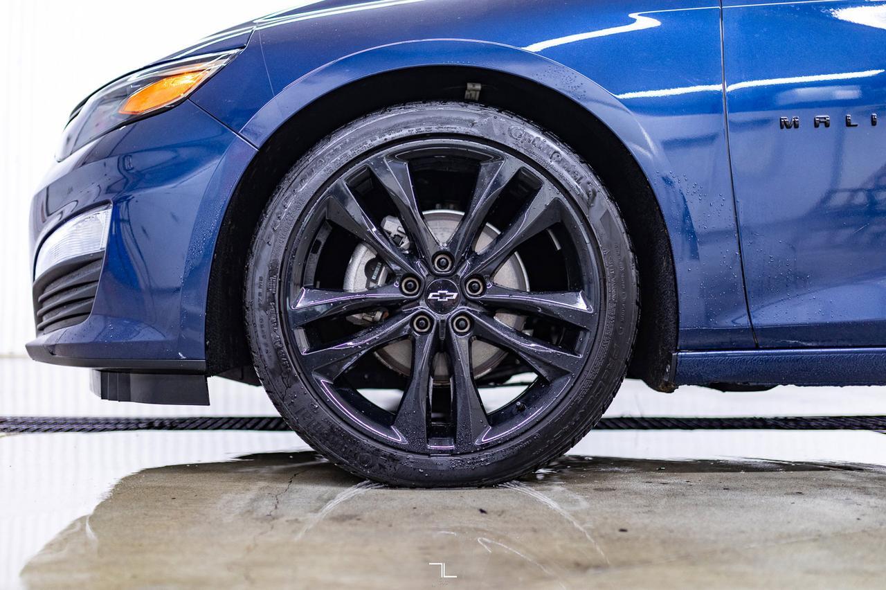 2021 Chevrolet Malibu LT Leather Roof BCam Red Deer AB