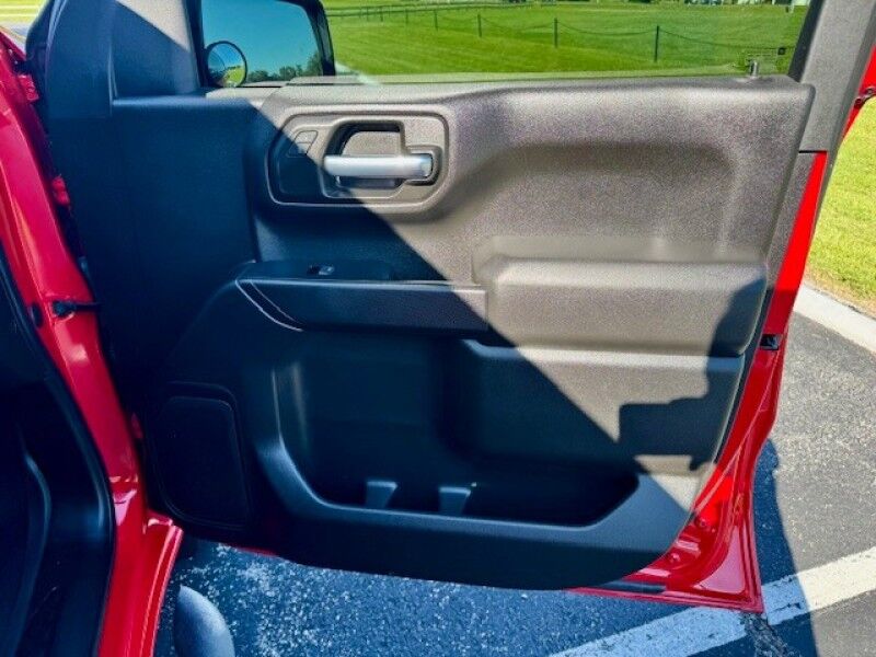 2021 Chevrolet SILVERADO 1500 CUSTOM LOW MILES COLD AC RUNS GREAT 2WD FREE SHIPPING IN FLORIDA Sarasota FL