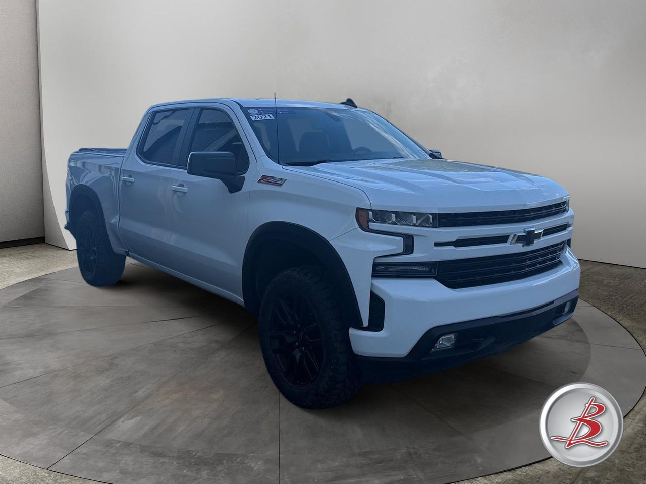 2021 Chevrolet SILVERADO 1500 Crew Cab 4x4 RST 5.3L V8