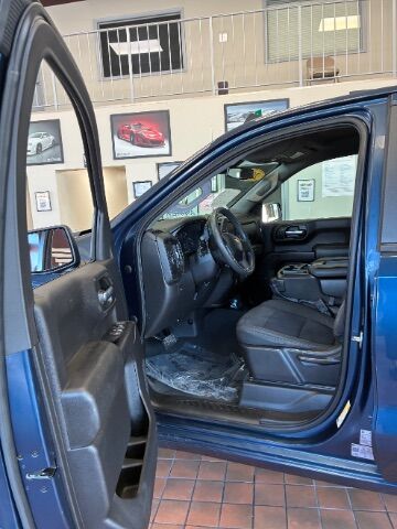 2021 Chevrolet Silverado 1500 2WD Crew Cab Short Bed Custom Charlotte NC