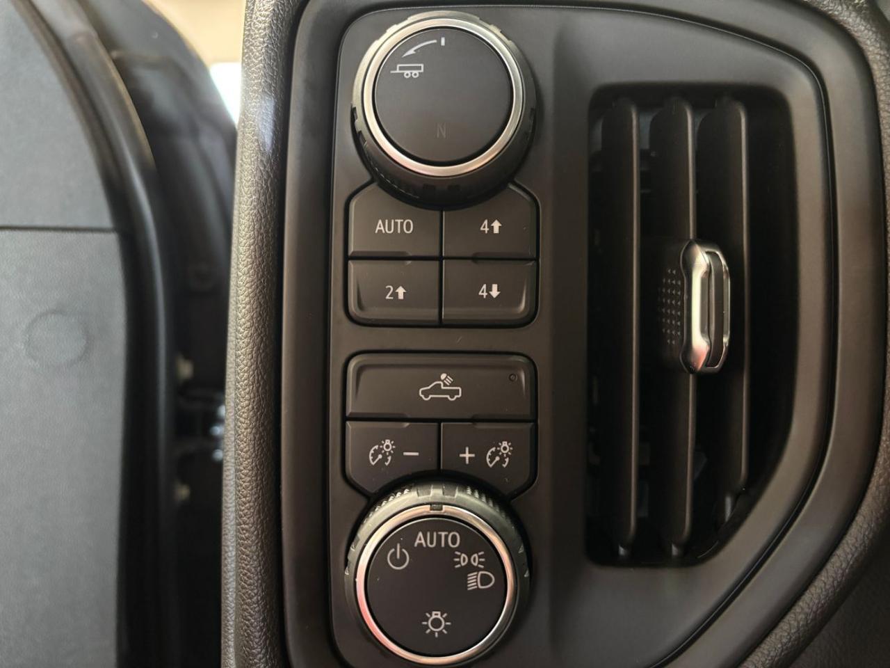 2021 Chevrolet Silverado 1500 4WD Crew Cab Short Bed Custom Trail Boss Franklin OH