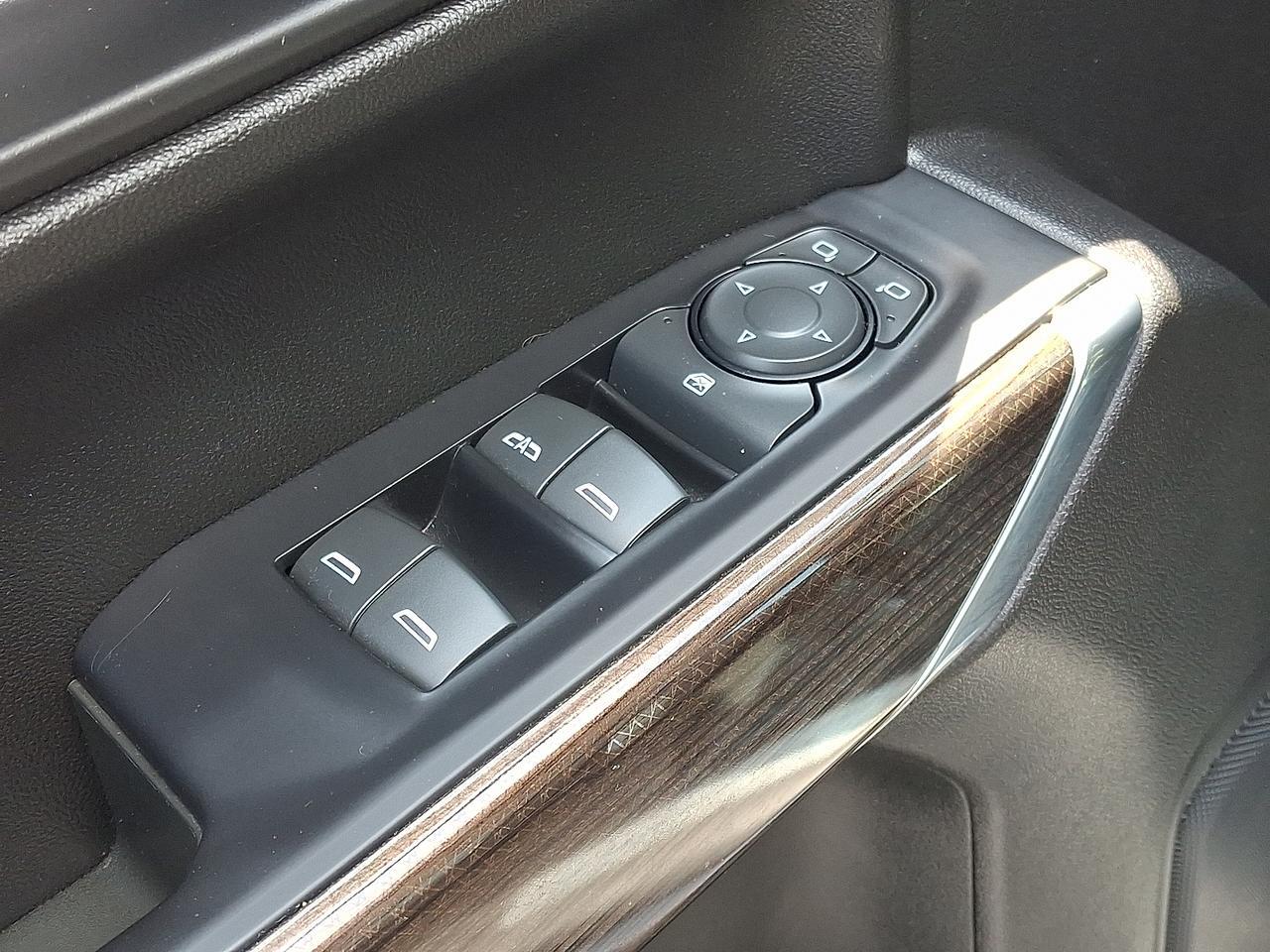 2021 Chevrolet Silverado 1500 4WD Crew Cab Short Bed LT Allentown PA