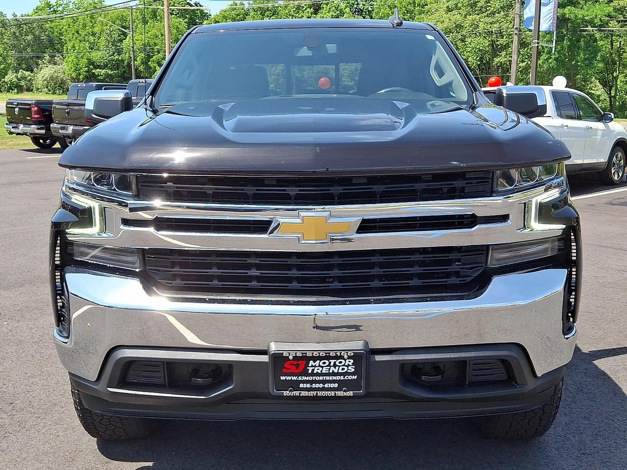 2021 Chevrolet Silverado 1500 4WD Crew Cab Short Bed LT