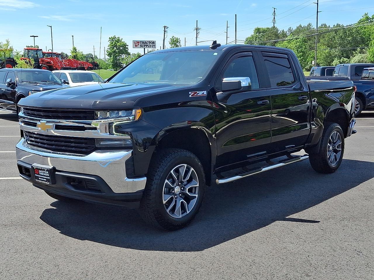 2021 Chevrolet Silverado 1500 4WD Crew Cab Short Bed LT