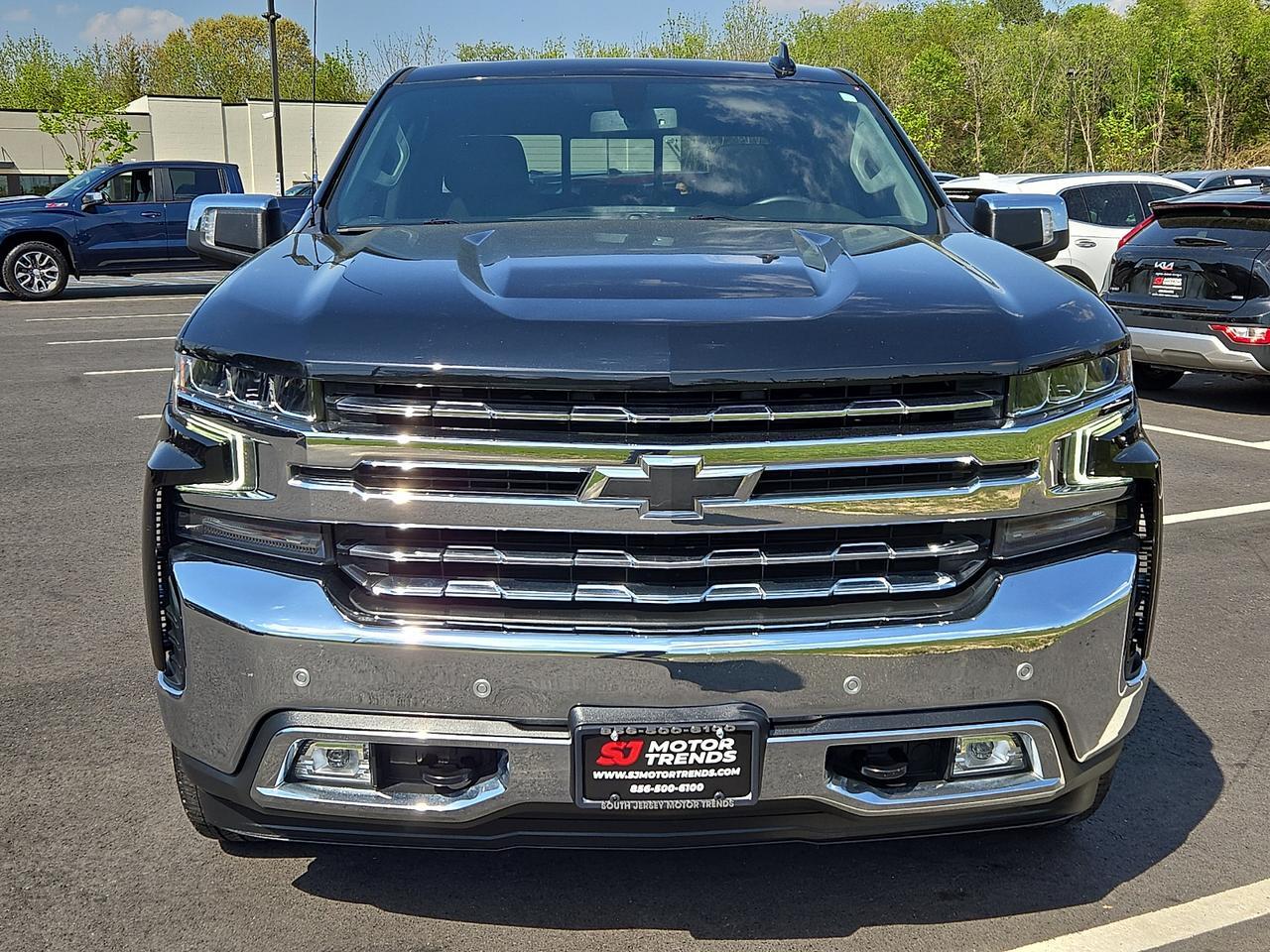 2021 Chevrolet Silverado 1500 4WD Crew Cab Short Bed LTZ