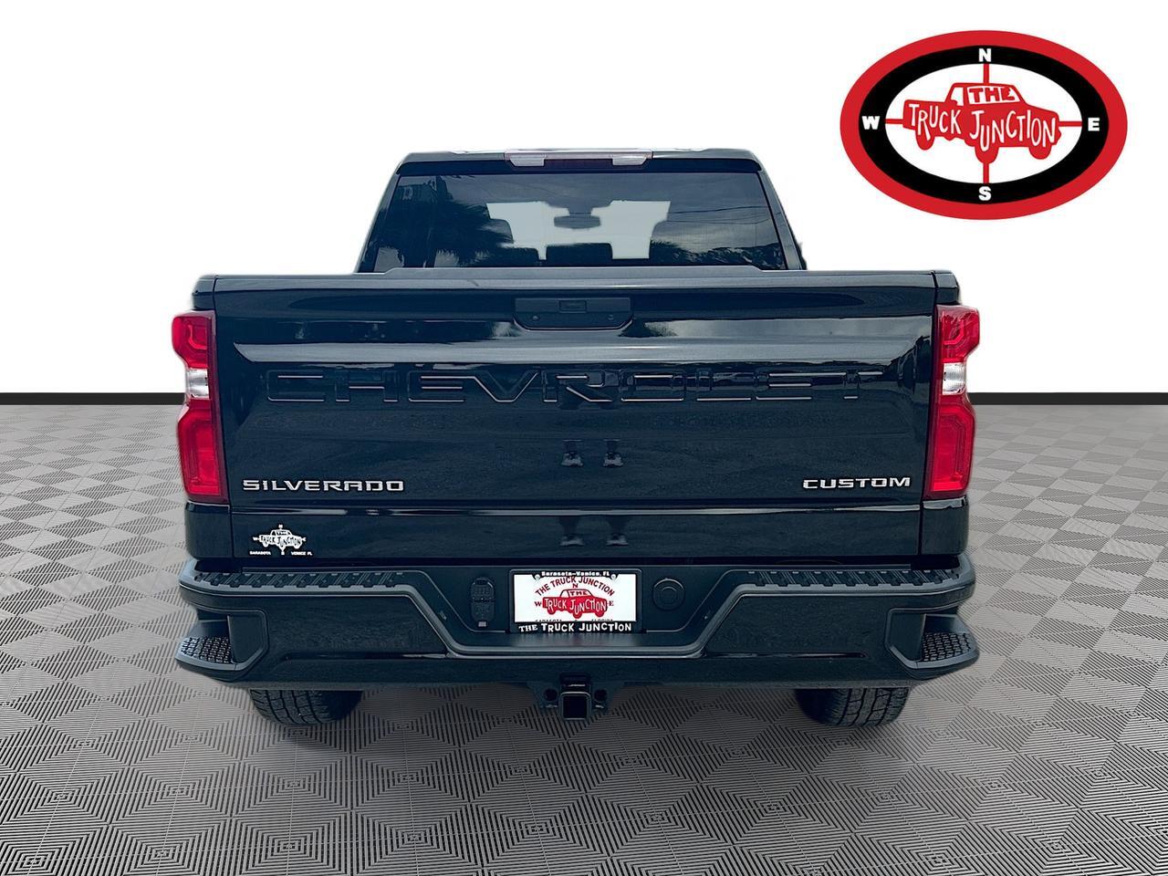 2021 Chevrolet Silverado 1500 4WD Double Cab Custom Venice FL