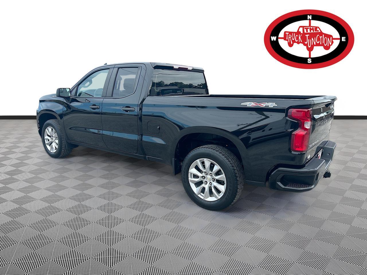 2021 Chevrolet Silverado 1500 4WD Double Cab Custom Venice FL