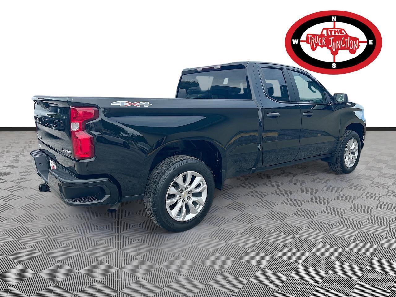 2021 Chevrolet Silverado 1500 4WD Double Cab Custom Venice FL