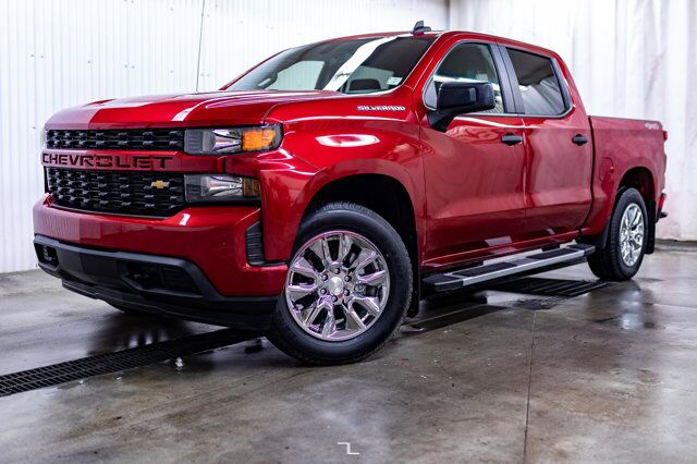 2021 Chevrolet Silverado 1500 4x4 Crew Cab Custom BCam Red Deer AB
