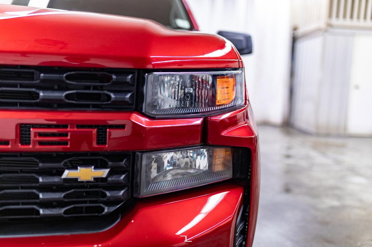 2021 Chevrolet Silverado 1500 4x4 Crew Cab Custom BCam Red Deer AB