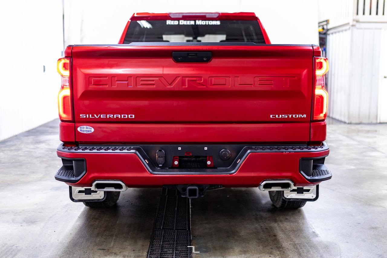 2021 Chevrolet Silverado 1500 4x4 Crew Cab Custom BCam Red Deer AB