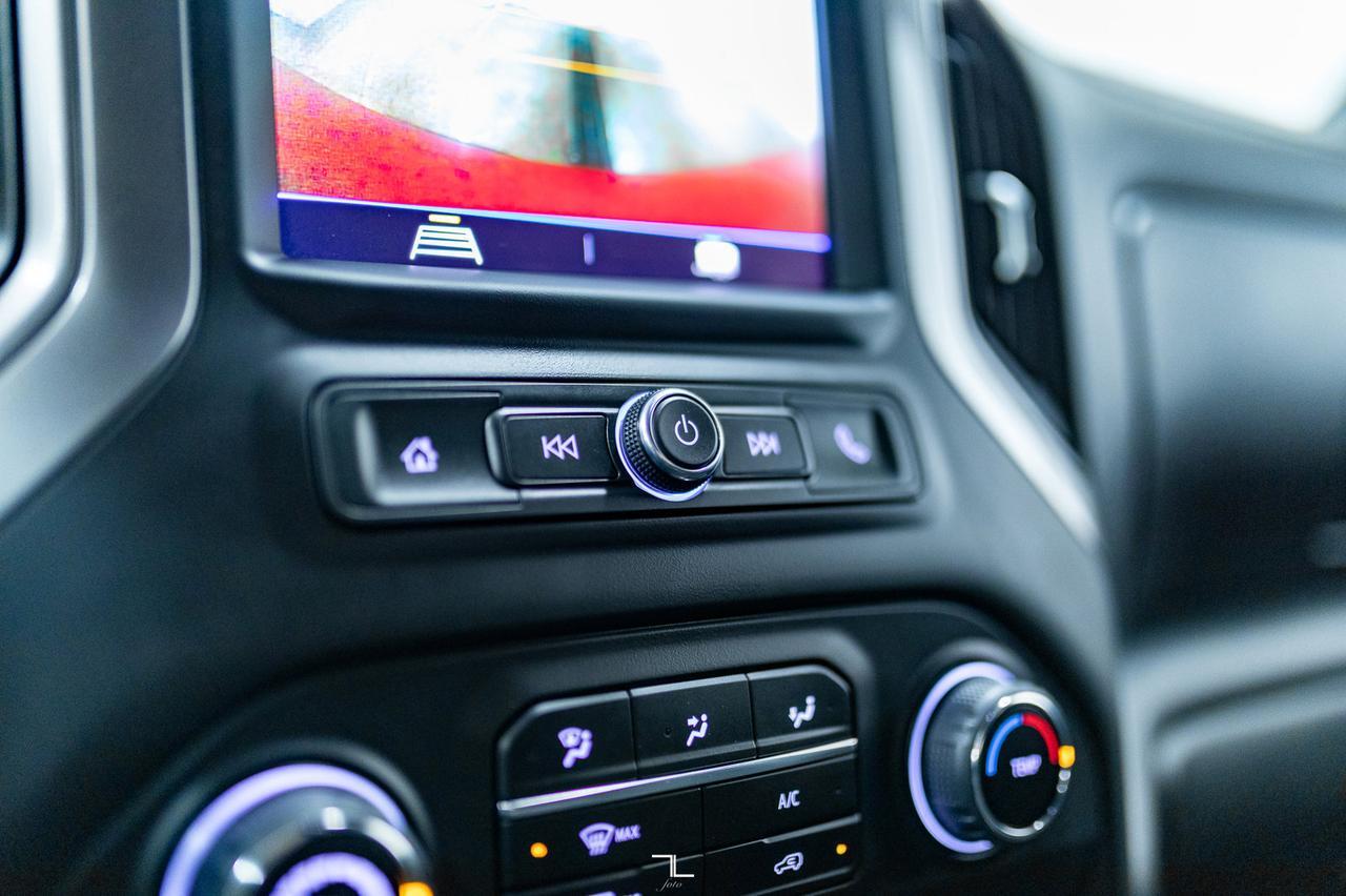 2021 Chevrolet Silverado 1500 4x4 Crew Cab Custom BCam Red Deer AB