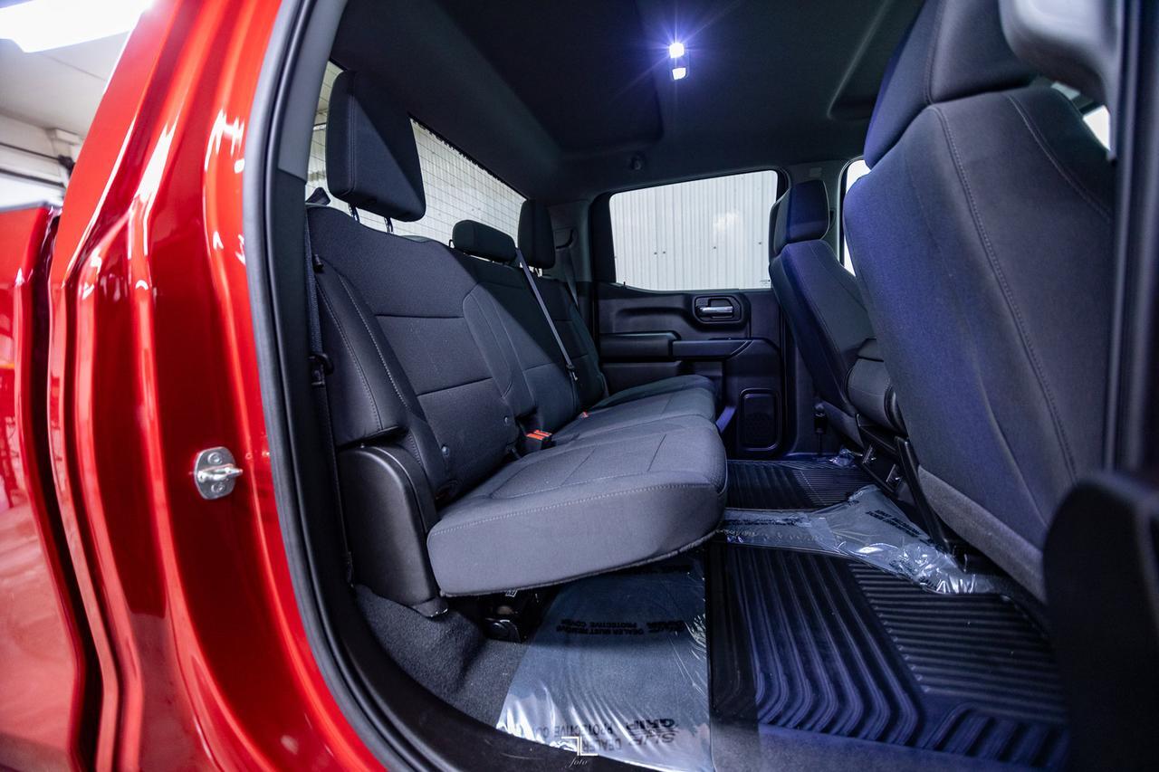 2021 Chevrolet Silverado 1500 4x4 Crew Cab Custom BCam Red Deer AB