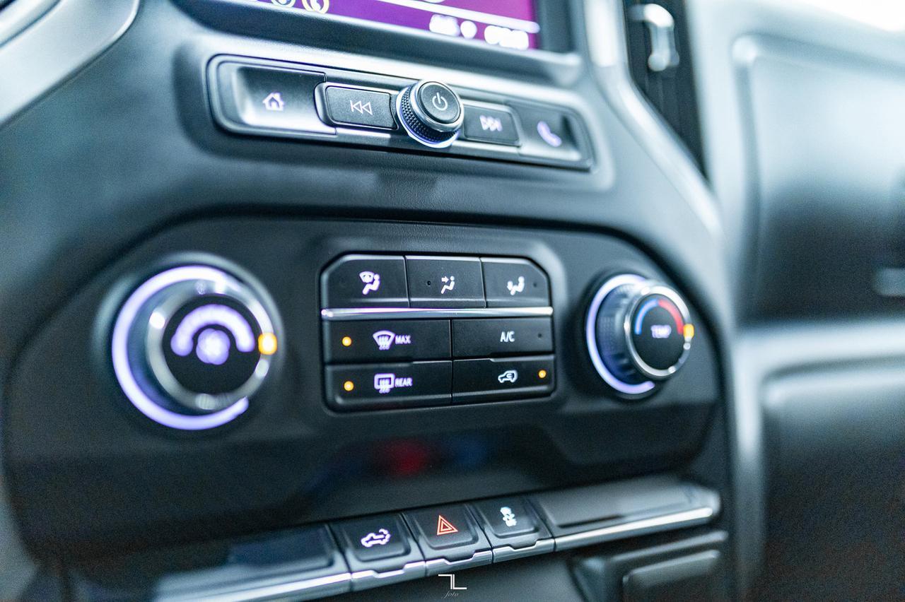 2021 Chevrolet Silverado 1500 4x4 Crew Cab Custom BCam Red Deer AB